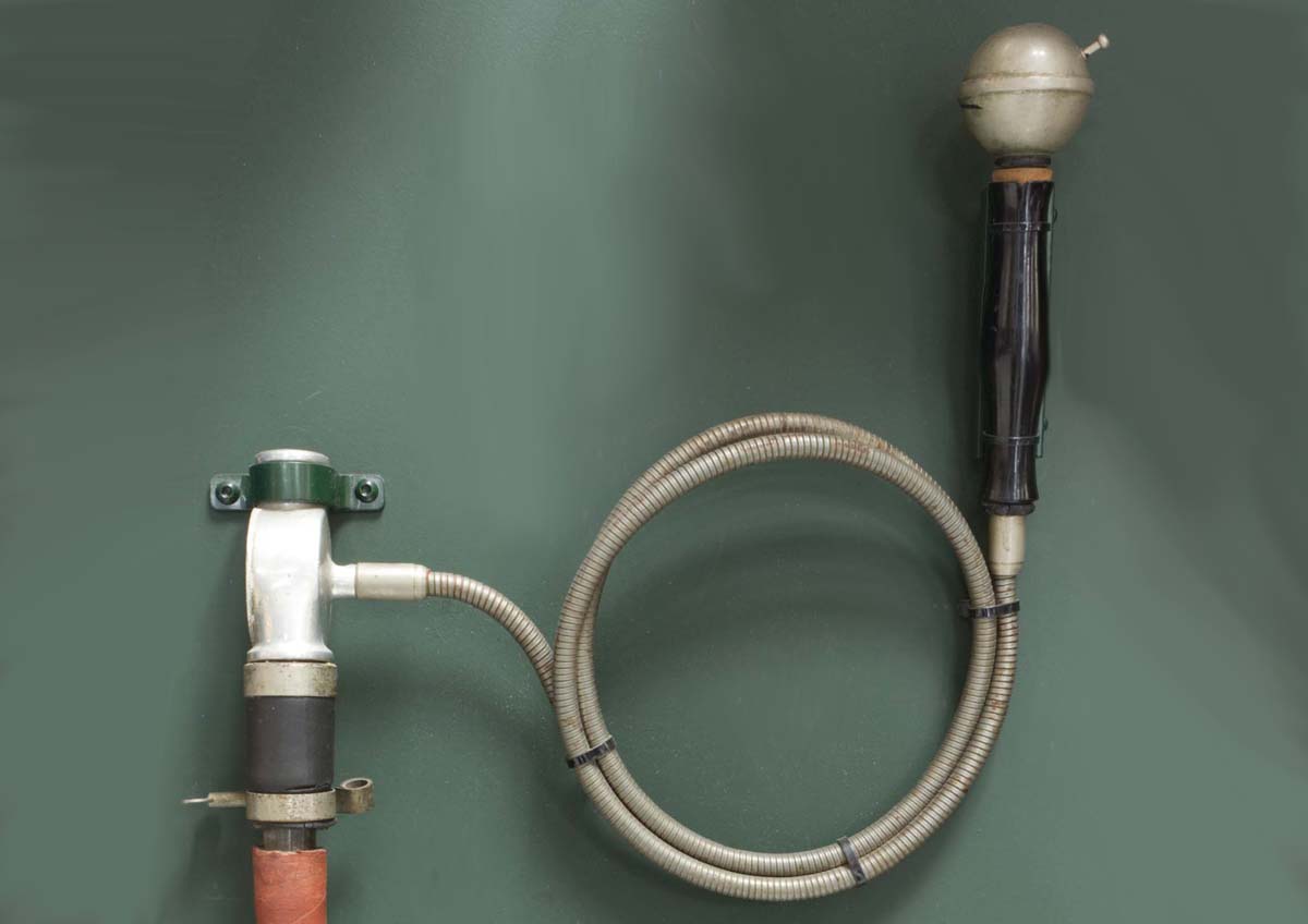 Secret Edwardian bedroom entertainments: The Aqua Vibro Massager Museum Crush Secret Edwardian bedroom entertainments: The Aqua Vibro Massager Museum Crush