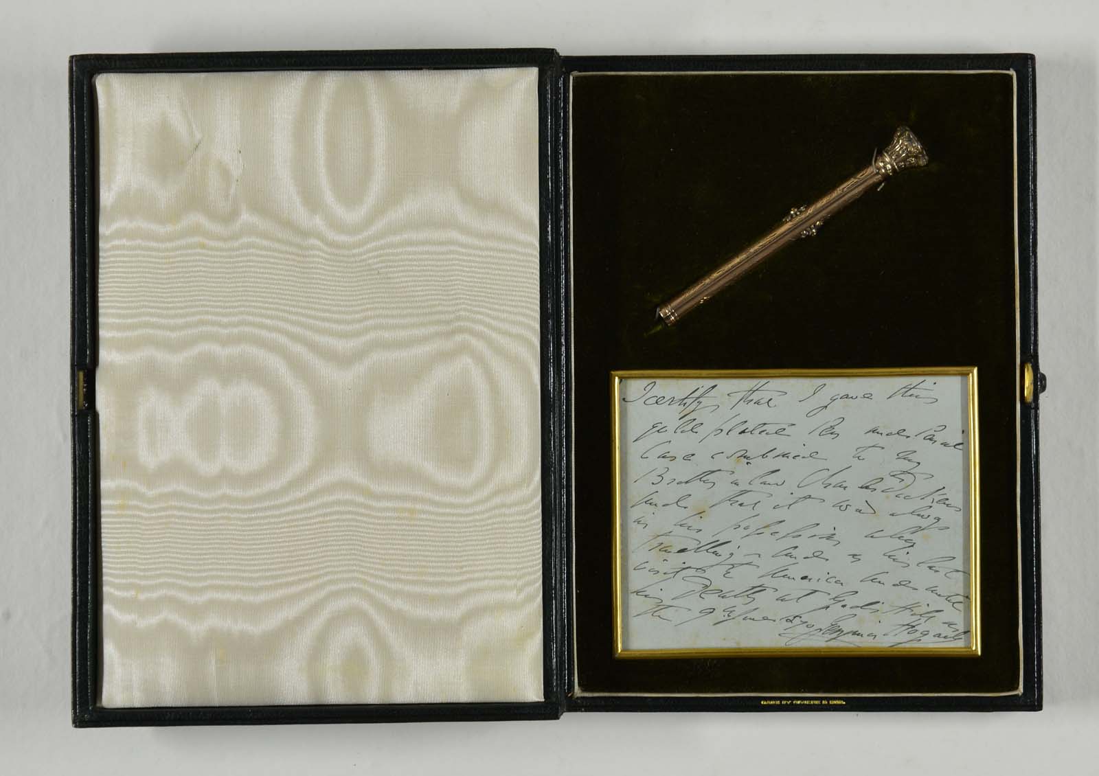 DICKENS' 全１５冊セッ革装丁 チャップマンアンドホール1880年出版 Extraordinary private Dickens collection acquired by Charles
