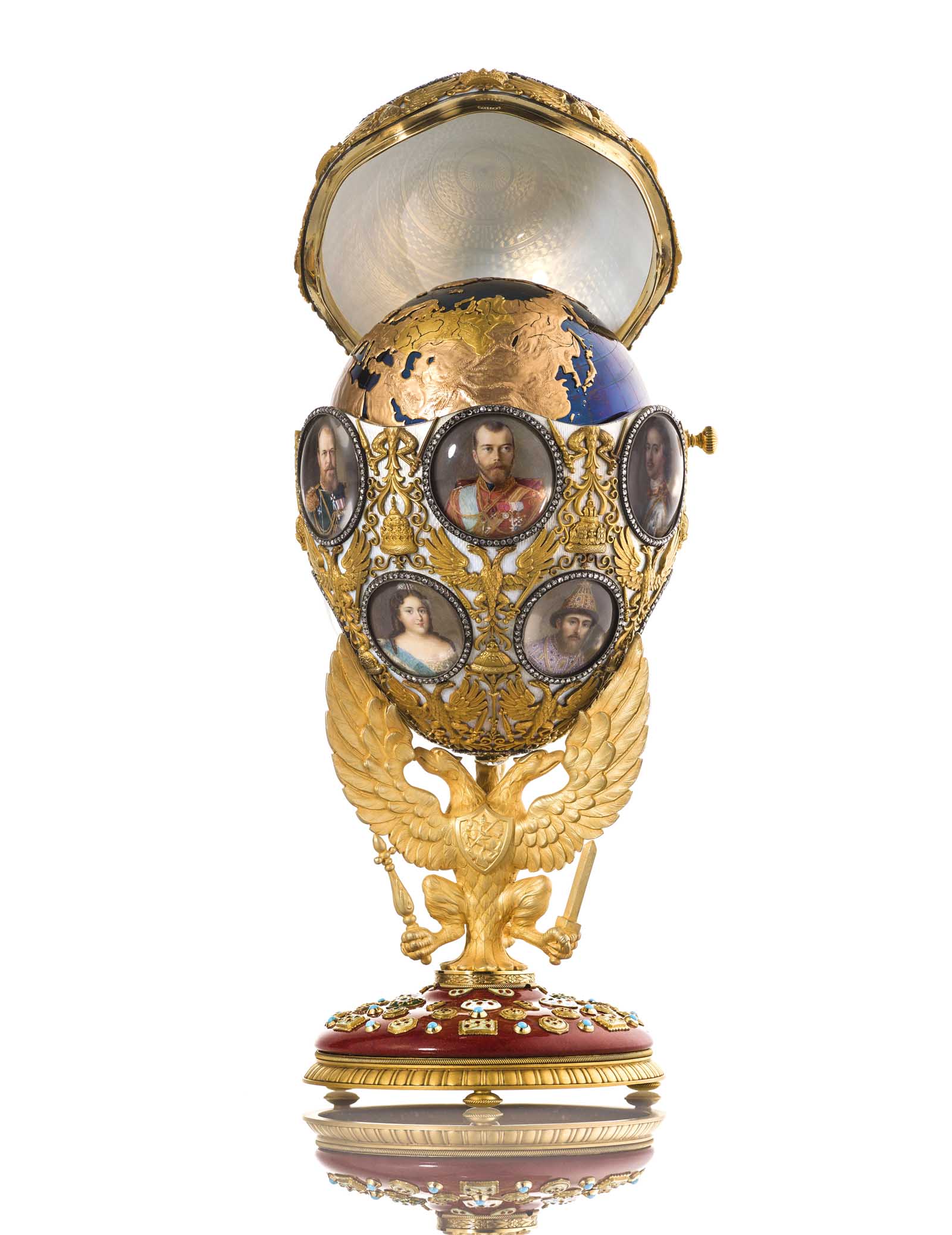 Fabergé Eggs leave the Kremlin for V&A exhibition Museum Crush